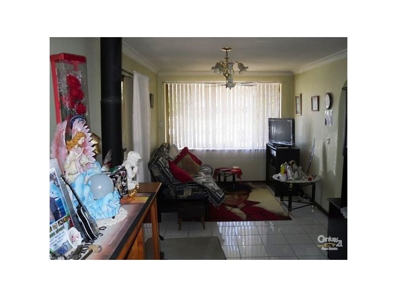 24 Bugendore Street, Maida Vale WA 6057