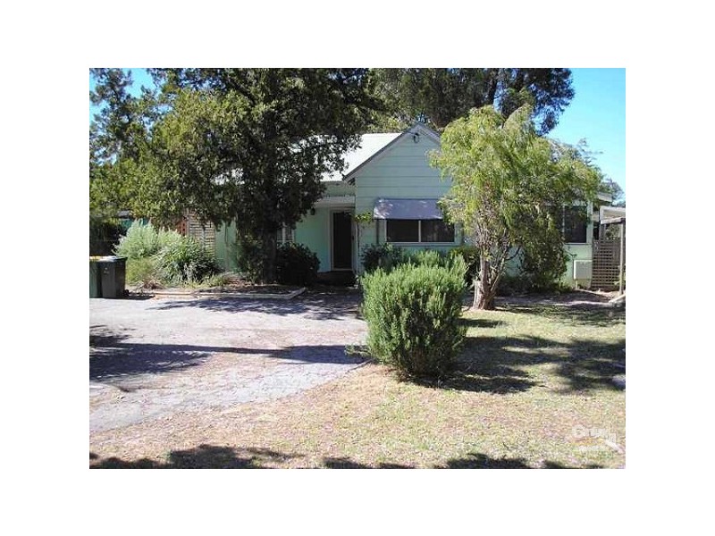 125 Hale Road, Forrestfield WA 6058