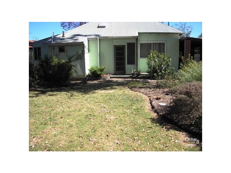 125 Hale Road, Forrestfield WA 6058
