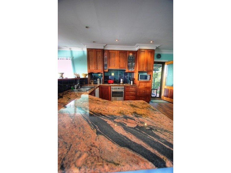 66 Lascelle Parade, Gooseberry Hill WA 6076