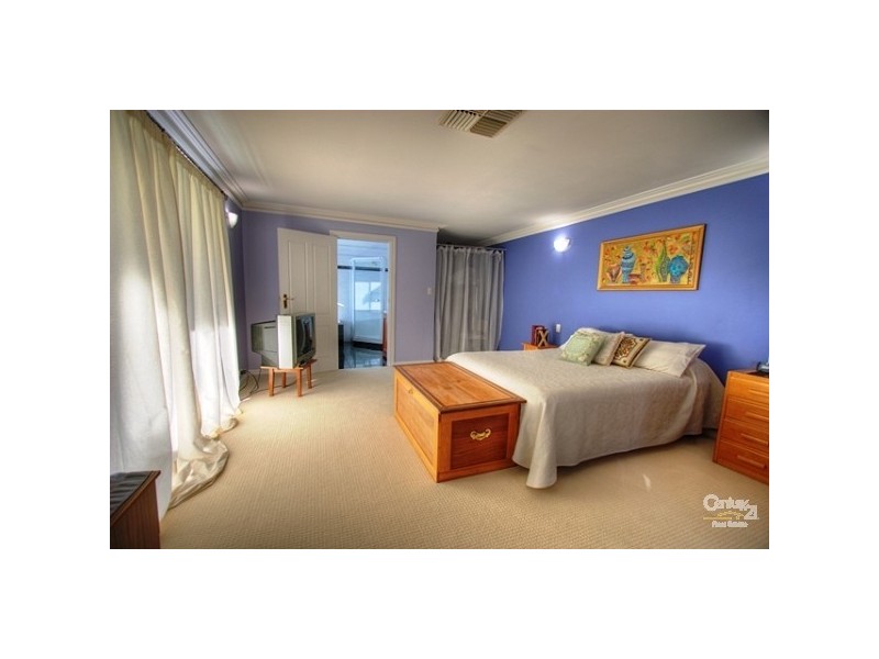 66 Lascelle Parade, Gooseberry Hill WA 6076