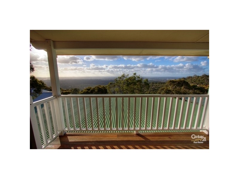 66 Lascelle Parade, Gooseberry Hill WA 6076