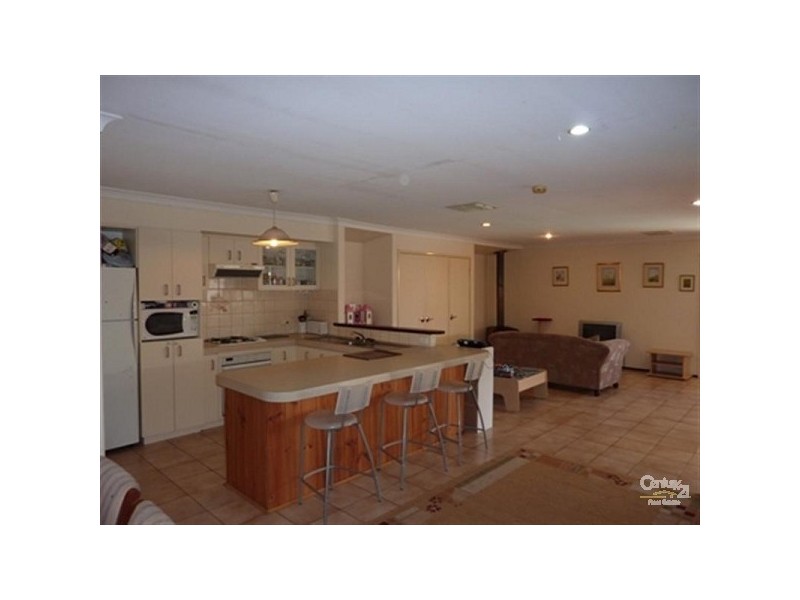 46 Agincourt Drive, Forrestfield WA 6058