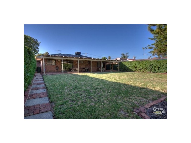 61 Calluna Way, Forrestfield WA 6058