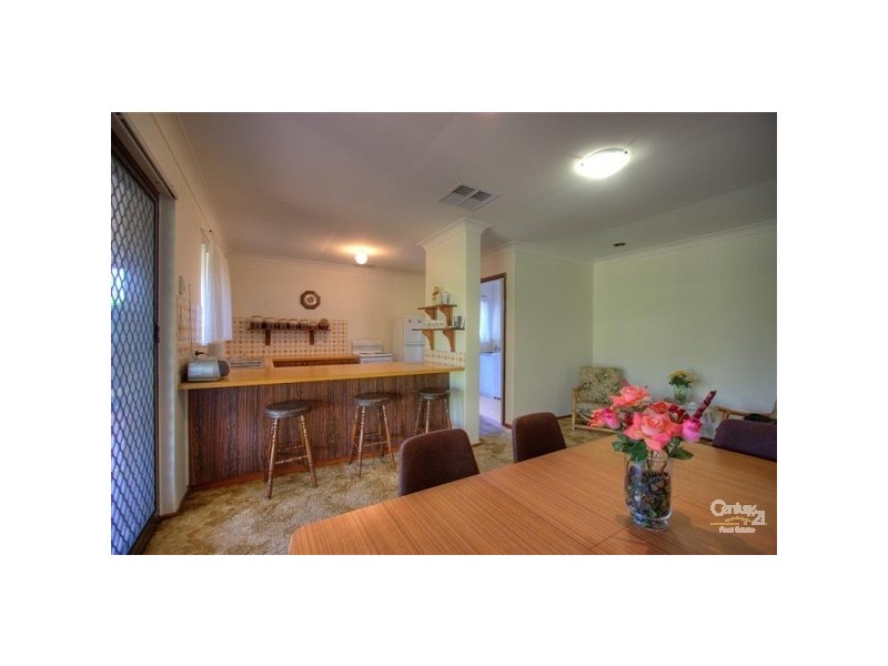 61 Calluna Way, Forrestfield WA 6058