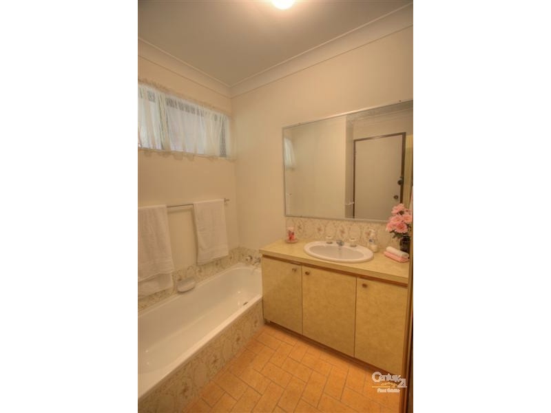 61 Calluna Way, Forrestfield WA 6058