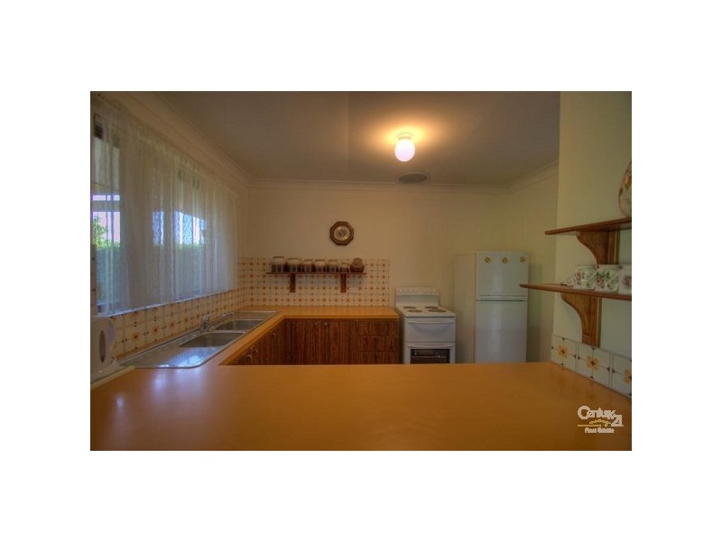 61 Calluna Way, Forrestfield WA 6058