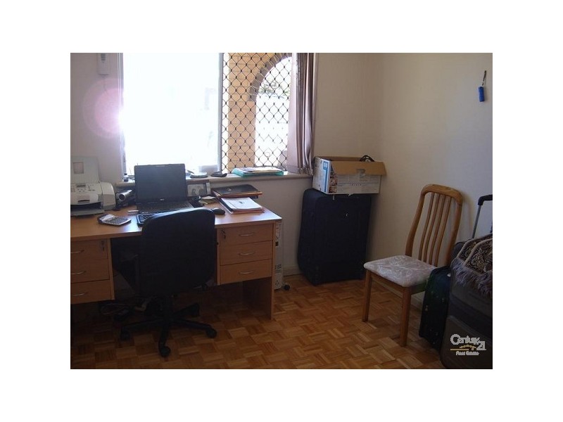 5 Lunar Way, Beckenham WA 6107