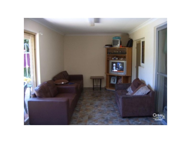 5 Lunar Way, Beckenham WA 6107