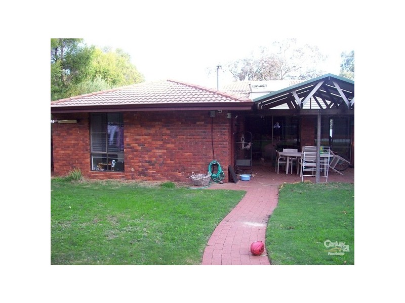 23 Baronet Road, Lesmurdie WA 6076