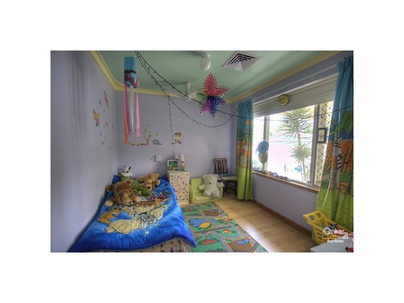 19 Harewood Street, Forrestfield WA 6058