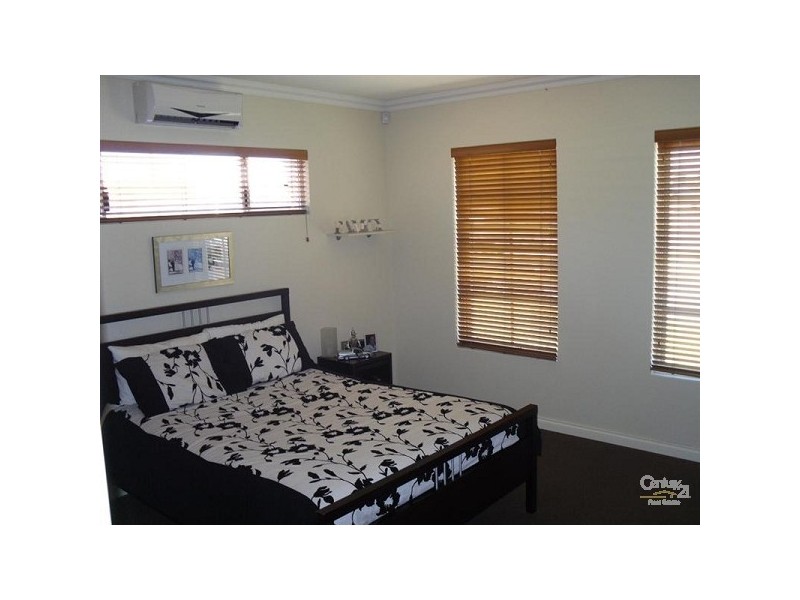 6 Chicladoo Close, Canning Vale WA 6155