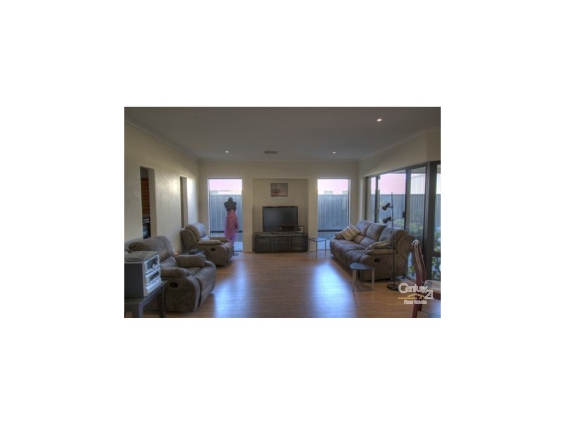 21 Nottingham Green, High Wycombe WA 6057