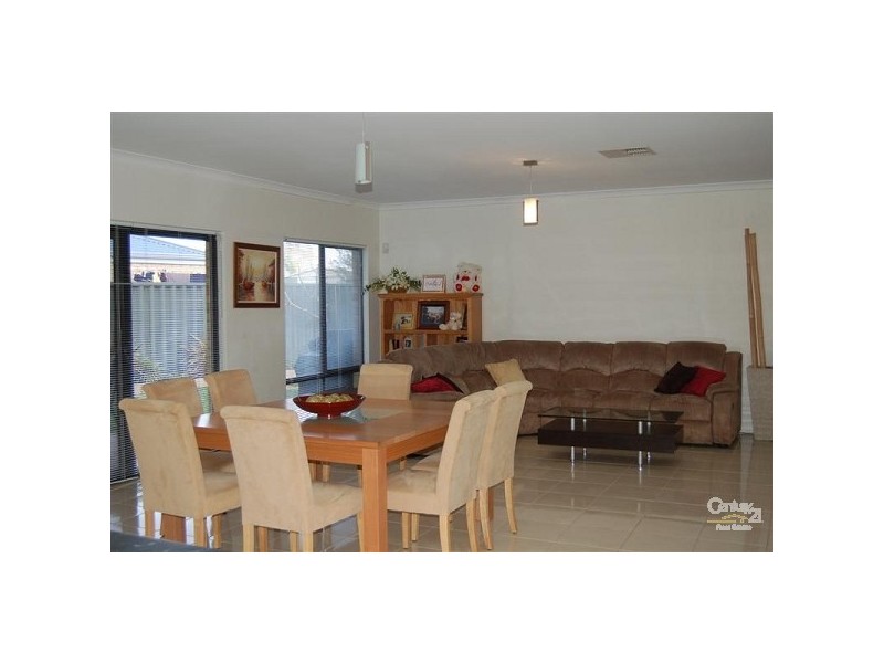 12 Clearwater Way, Singleton WA 6175