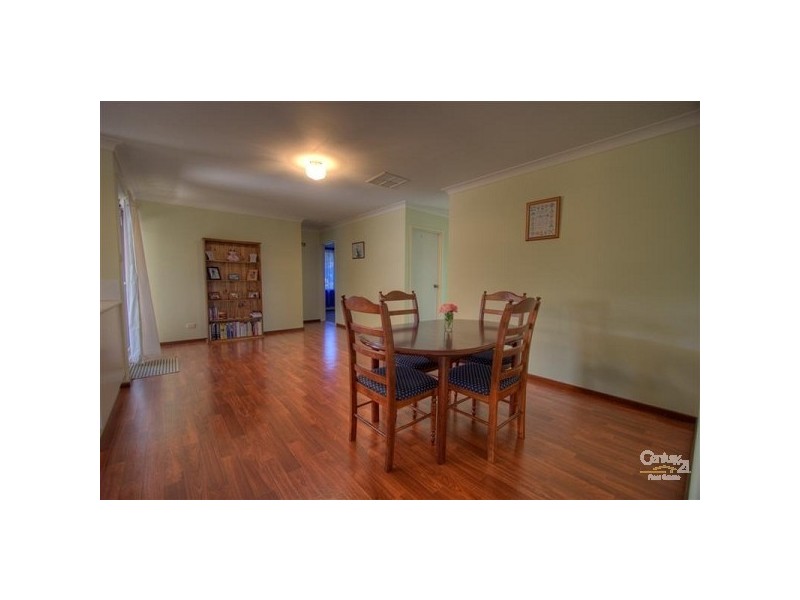 7 Hollybush Court, Forrestfield WA 6058