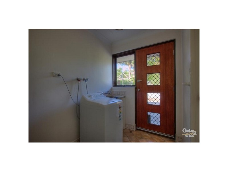 7 Hollybush Court, Forrestfield WA 6058