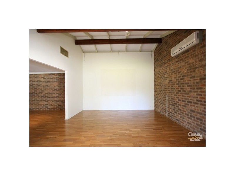 30 Ravenswood Road, Maida Vale WA 6057