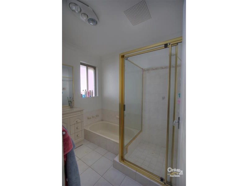 15 Akebia Way, Forrestfield WA 6058