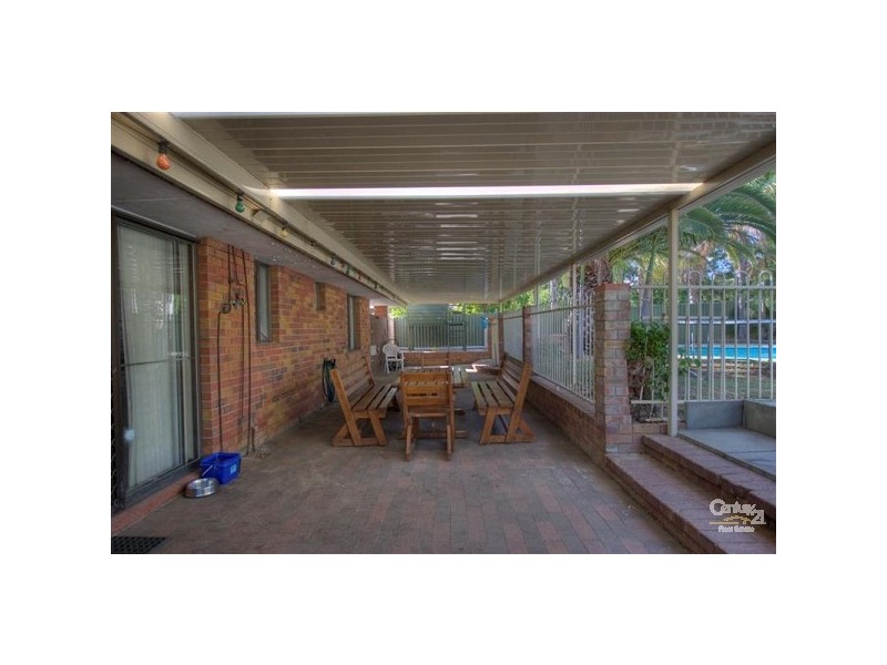 15 Akebia Way, Forrestfield WA 6058