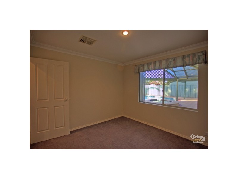 Forrestfield WA 6058