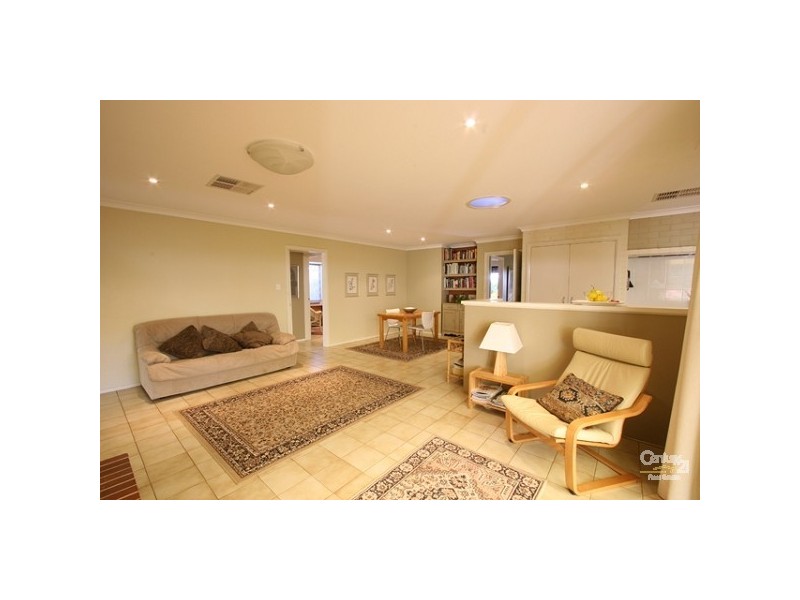 17 Peoples Avenue, Gooseberry Hill WA 6076