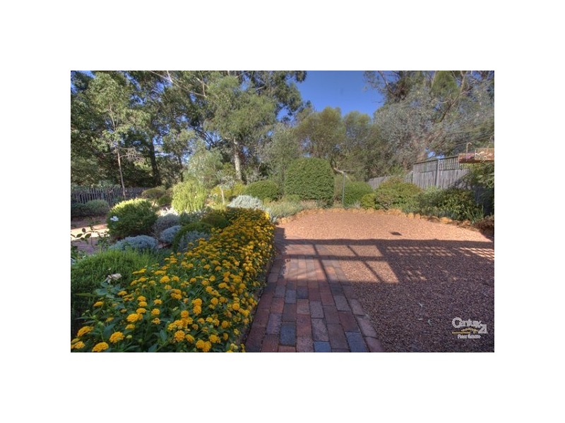 17 Peoples Avenue, Gooseberry Hill WA 6076