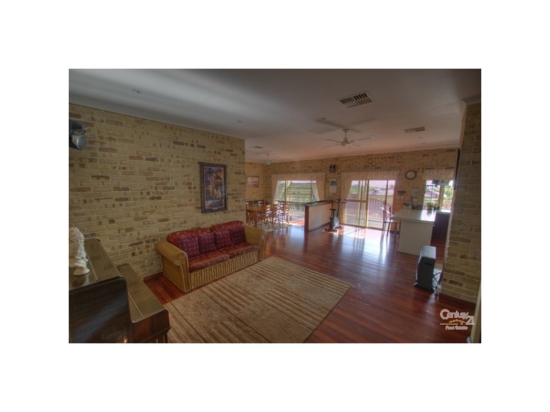 23 Grenville Road, Gooseberry Hill WA 6076