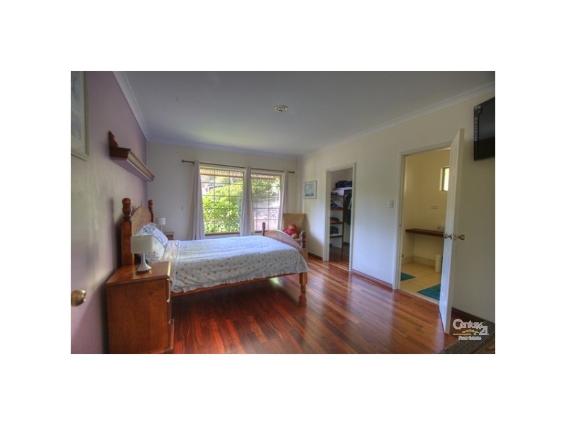 23 Grenville Road, Gooseberry Hill WA 6076