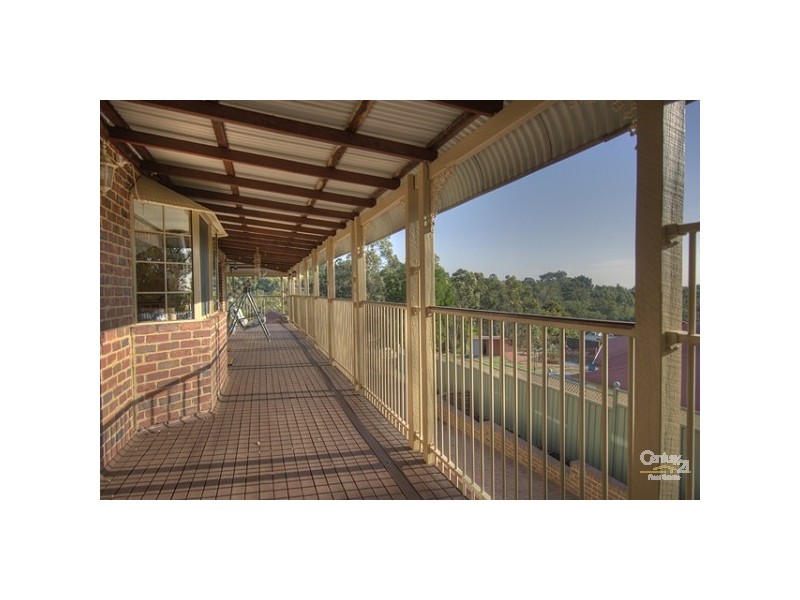 23 Grenville Road, Gooseberry Hill WA 6076