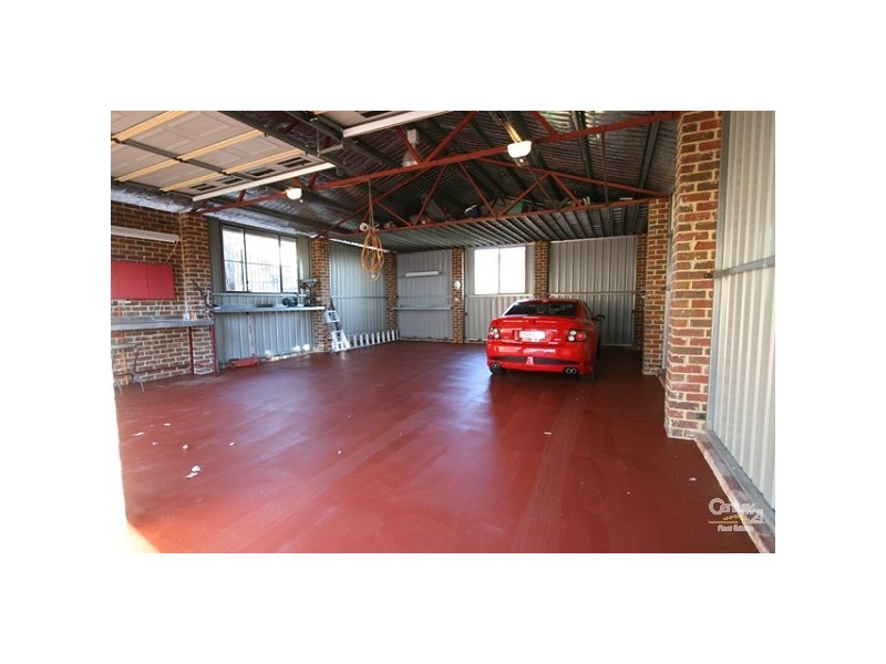 23 Grenville Road, Gooseberry Hill WA 6076