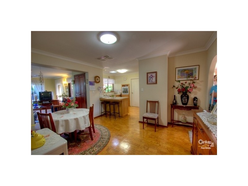 37 Coolabah Way, Forrestfield WA 6058