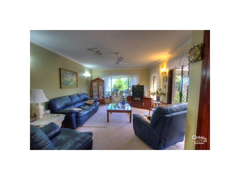 37 Coolabah Way, Forrestfield WA 6058