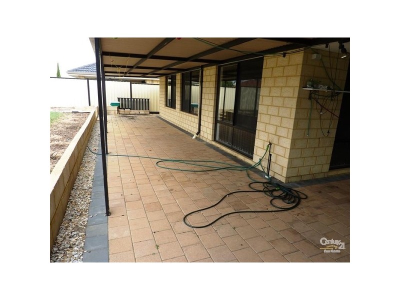 10 Nectarine Way, Forrestfield WA 6058