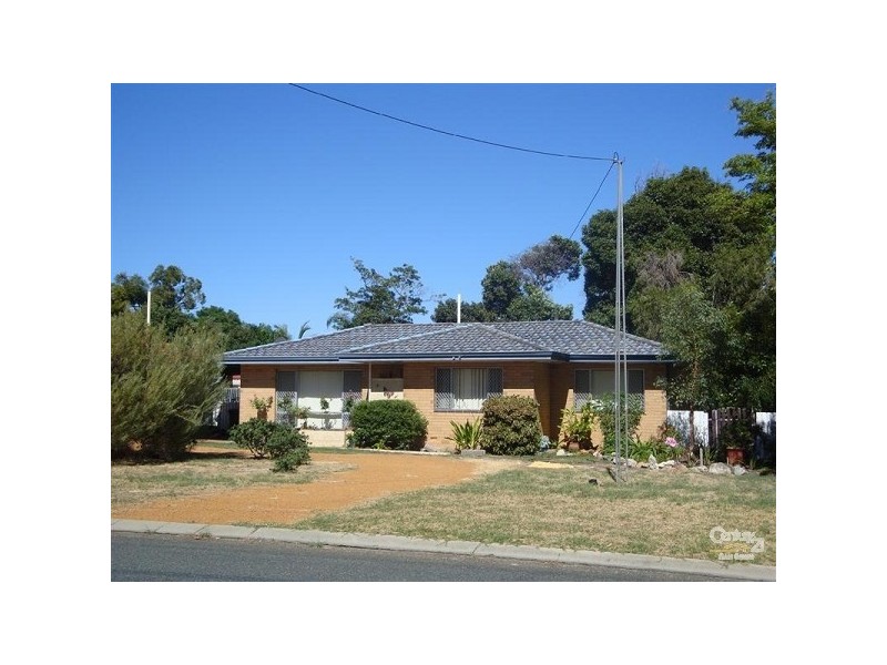 16 York Street, Forrestfield WA 6058