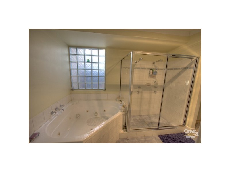 18 Silvereye Close, East Cannington WA 6107