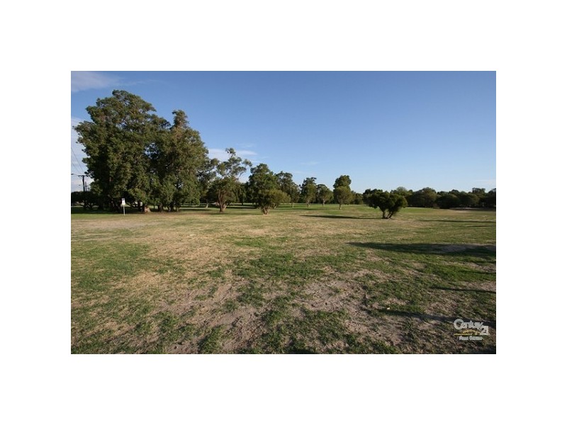 18 Silvereye Close, East Cannington WA 6107