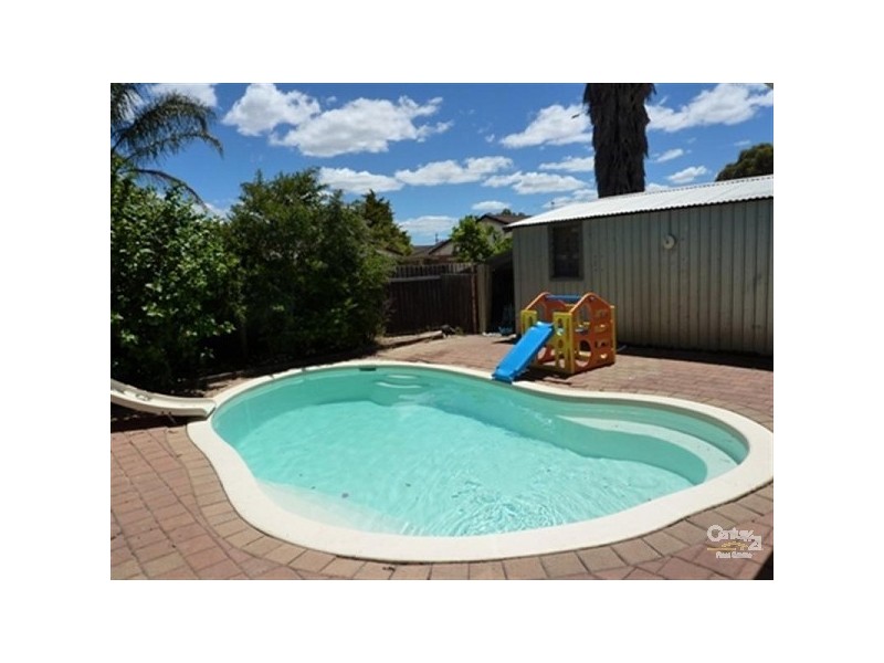 46 Agincourt Drive, Forrestfield WA 6058