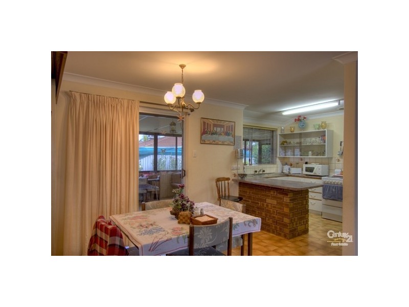1 Begonia Way, Forrestfield WA 6058