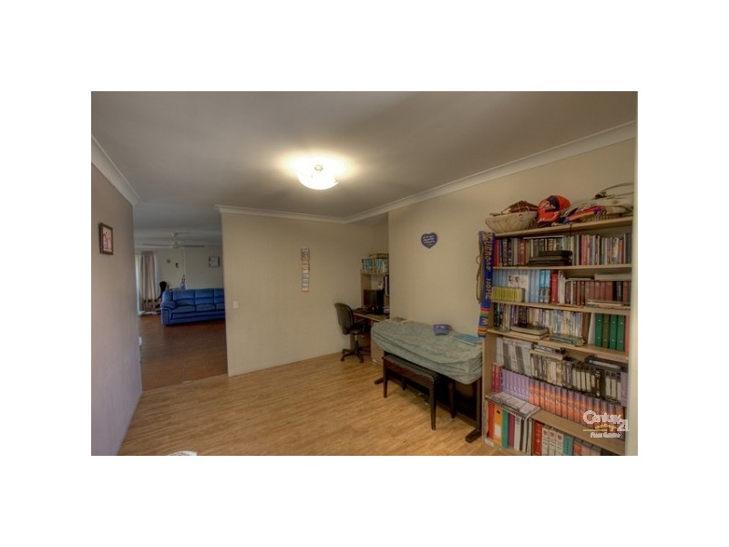 1 Gordon Place, Huntingdale WA 6110