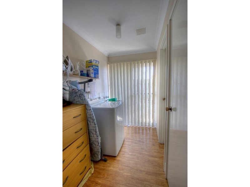 1 Gordon Place, Huntingdale WA 6110