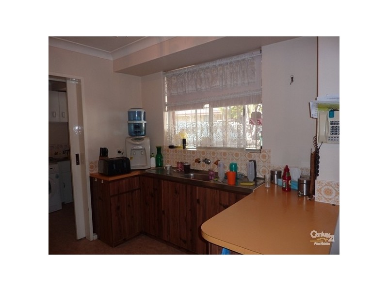 17 Sovereign Place, Forrestfield WA 6058