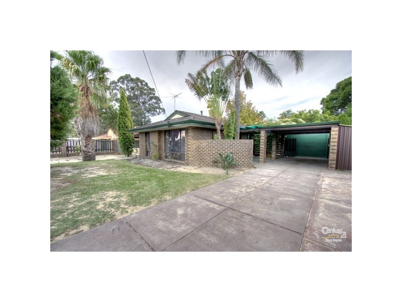 5 Castle Court, Forrestfield WA 6058