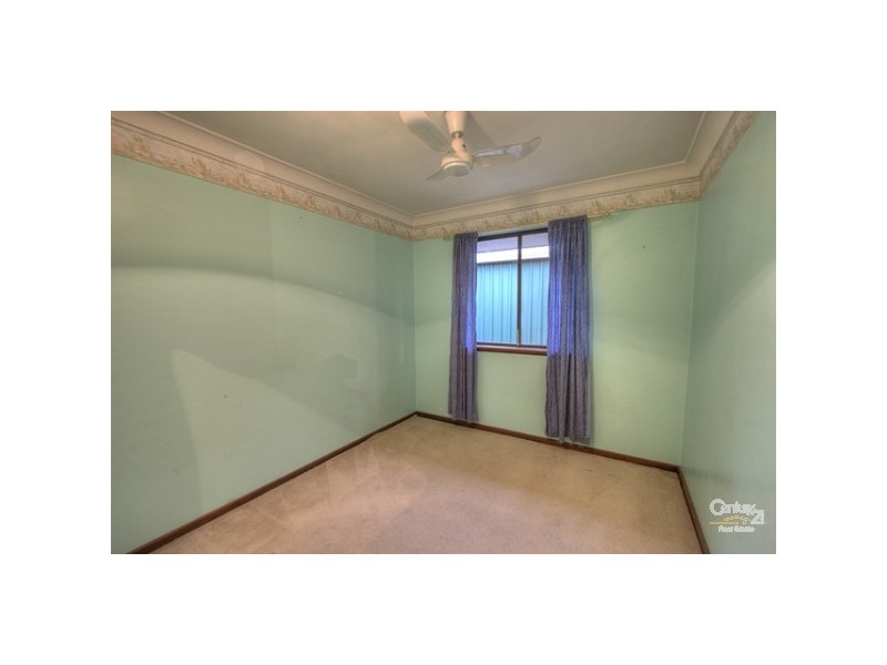5 Castle Court, Forrestfield WA 6058