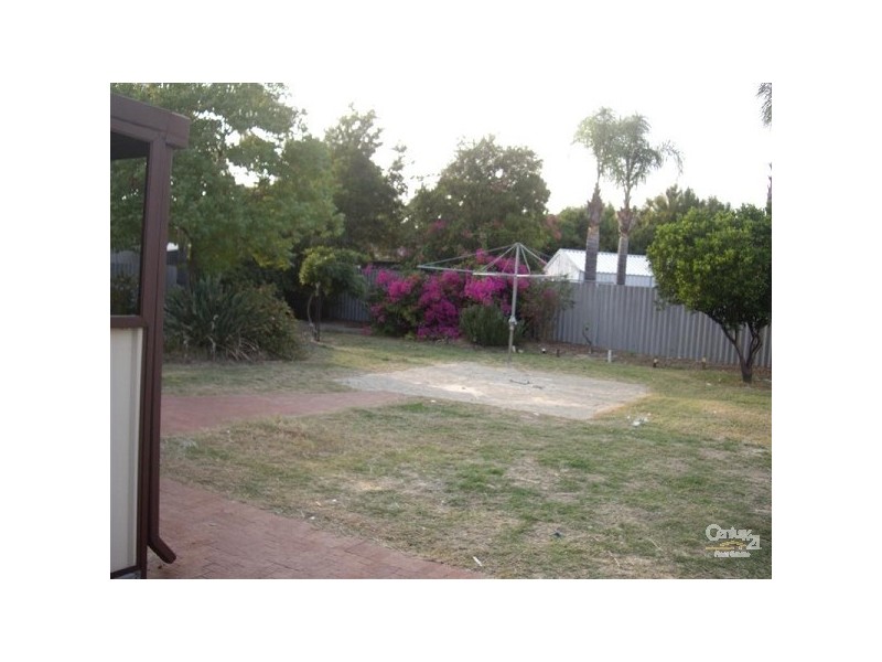 29 Hicks Street, Forrestfield WA 6058