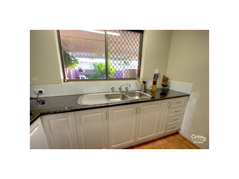 3 / 1B Agonis Place, Forrestfield WA 6058