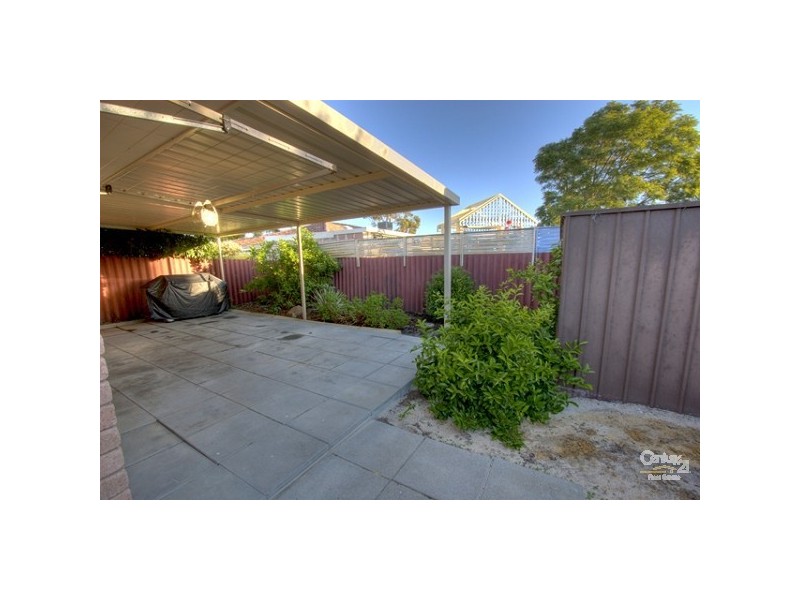 3 / 1B Agonis Place, Forrestfield WA 6058
