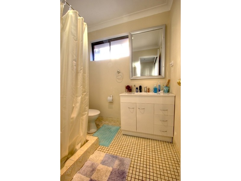 3 / 1B Agonis Place, Forrestfield WA 6058