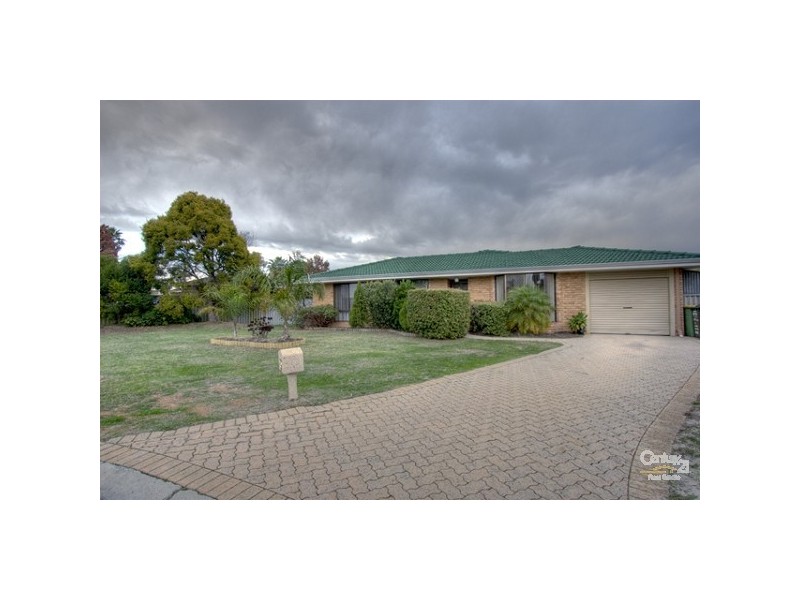 9 Heron Court, High Wycombe WA 6057