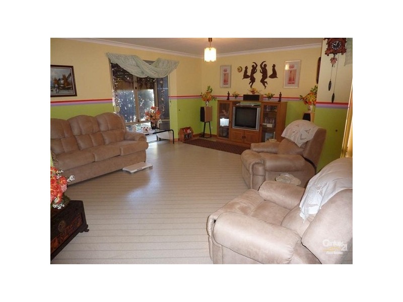 118 Hale Road, Forrestfield WA 6058