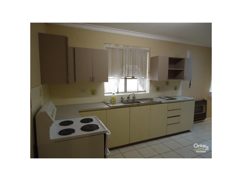 28 Dorchester Road, Forrestfield WA 6058